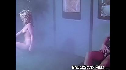 Strapon dykes going naughty in vintage threesome