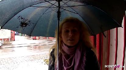 Deutsche mutter bei strassen casting abgeschleppt und gefickt